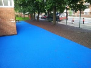 Scotholme Primary School Nottingham tree surround mulch